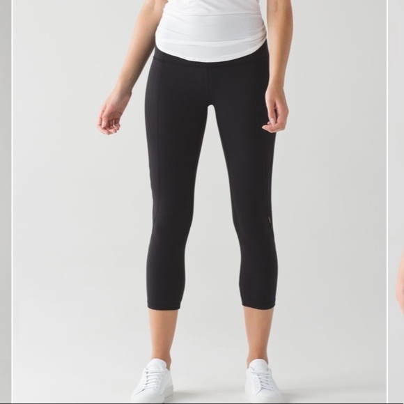 Lululemon wunder under black crop leggings sz 2 - Picture 1 of 8